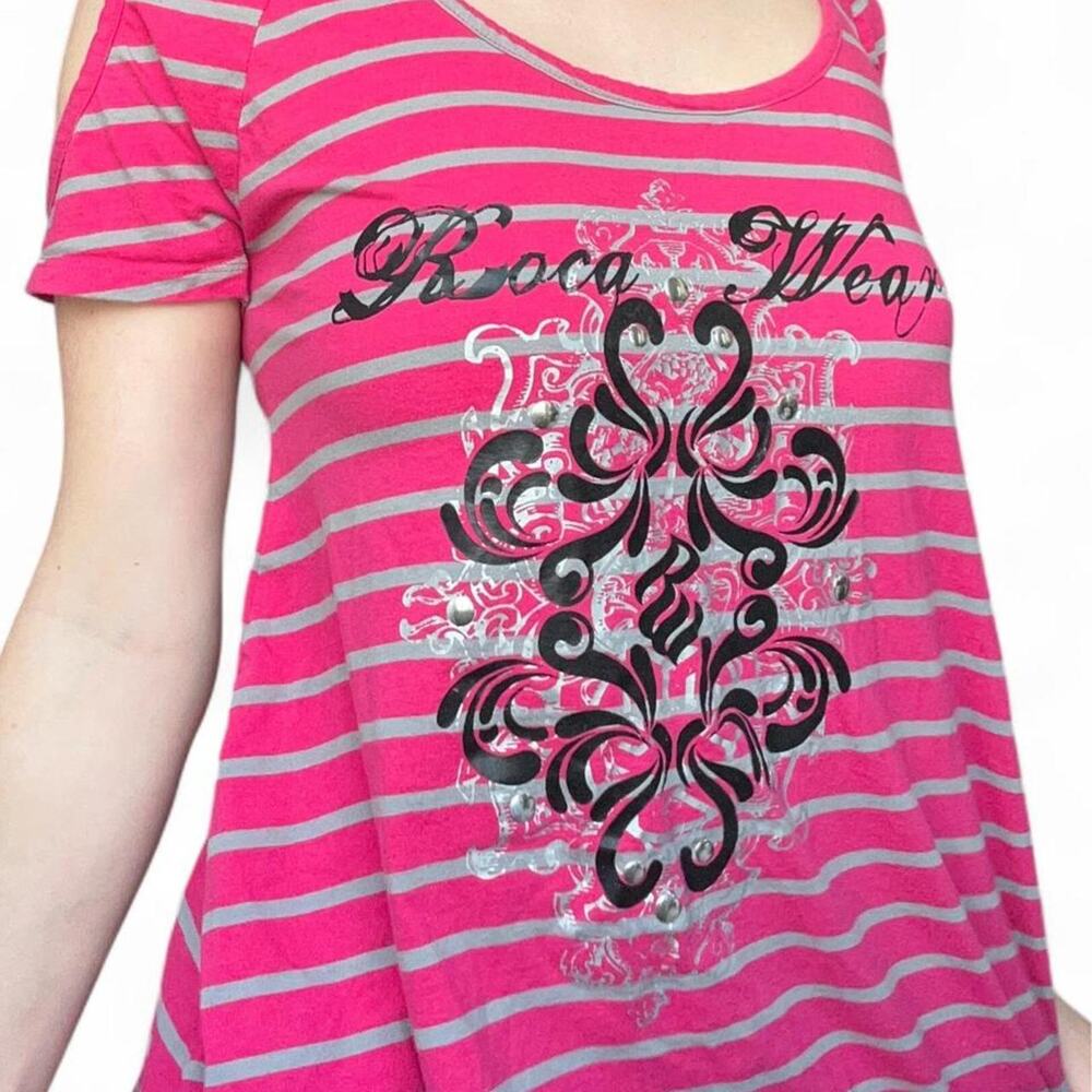 Rocawear pink striped tee with metallic studs